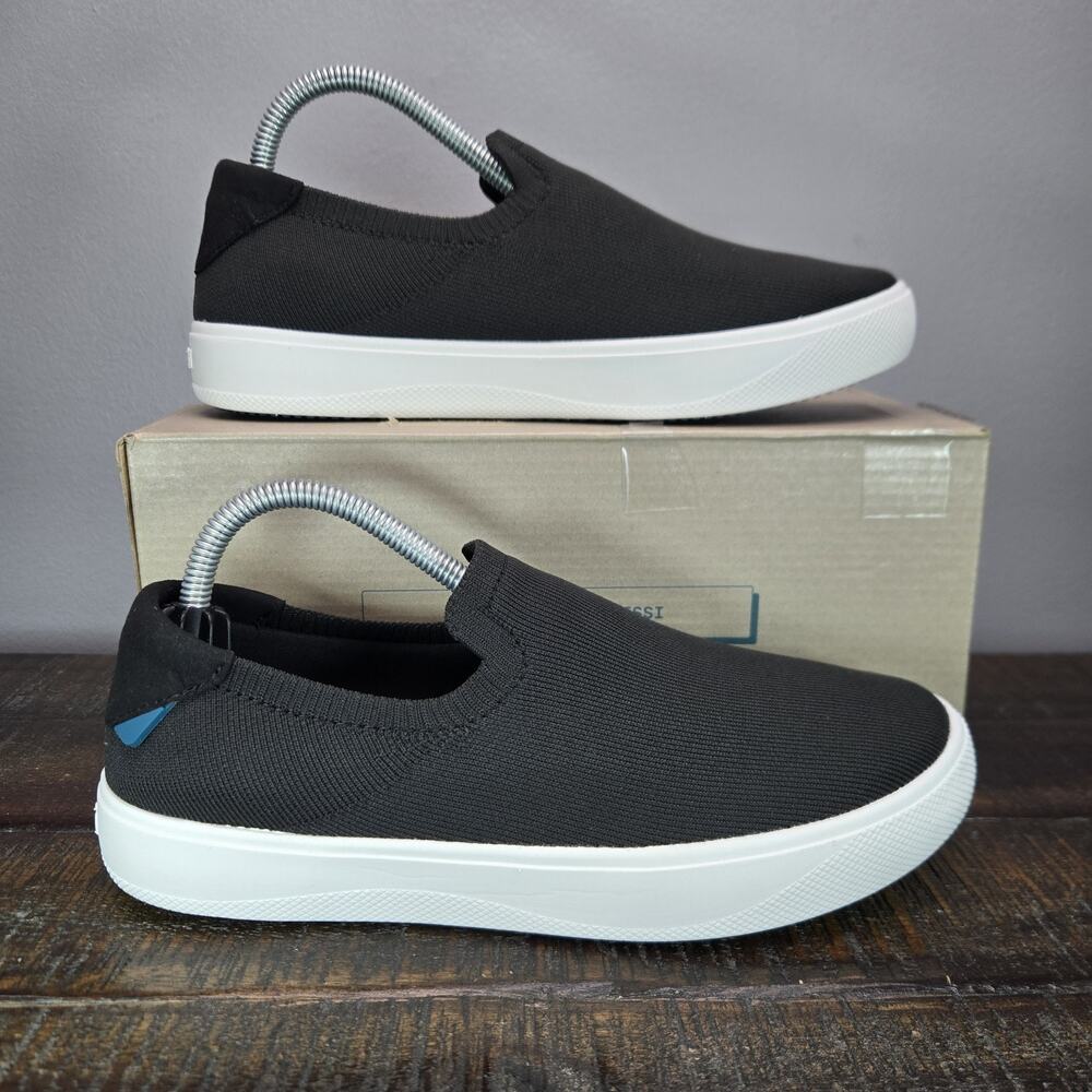 NEW Vessi Boardwalk Slip On Womens Size 5 Waterproof Shoe Sneakers Boulder Black